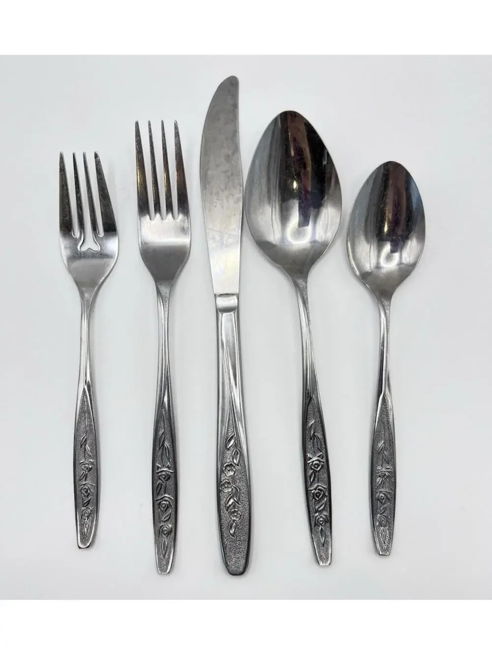Ekco Rose Cotillion Stainless Flatware Place setting of 5 pcs  Eterna Korea